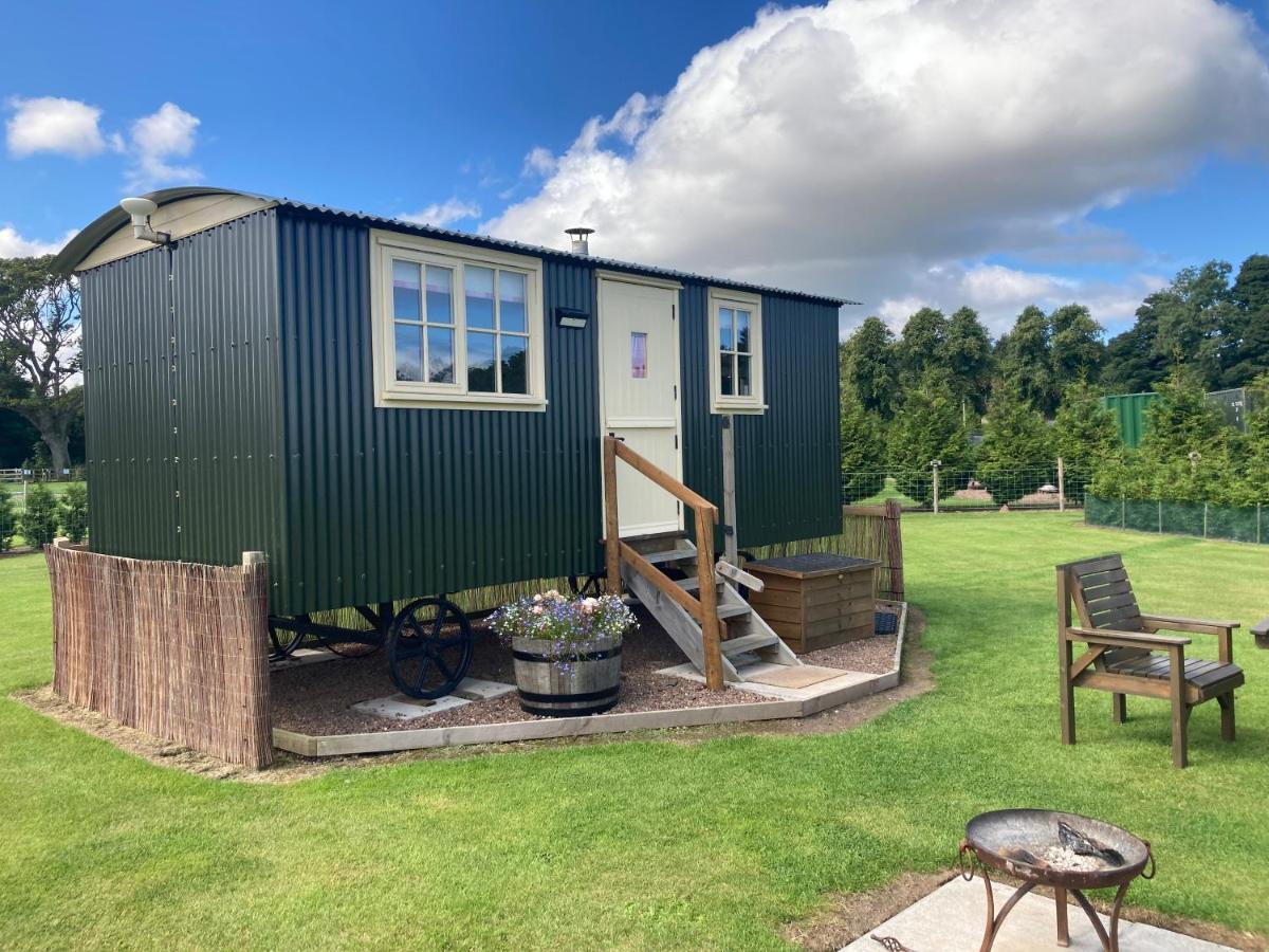 איימאות' The Hawthorn Shepherds Hut מראה חיצוני תמונה