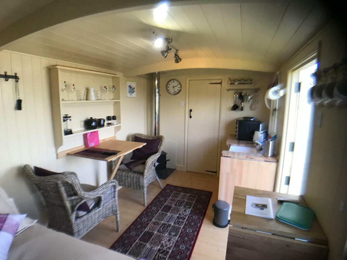 איימאות' The Hawthorn Shepherds Hut מראה חיצוני תמונה