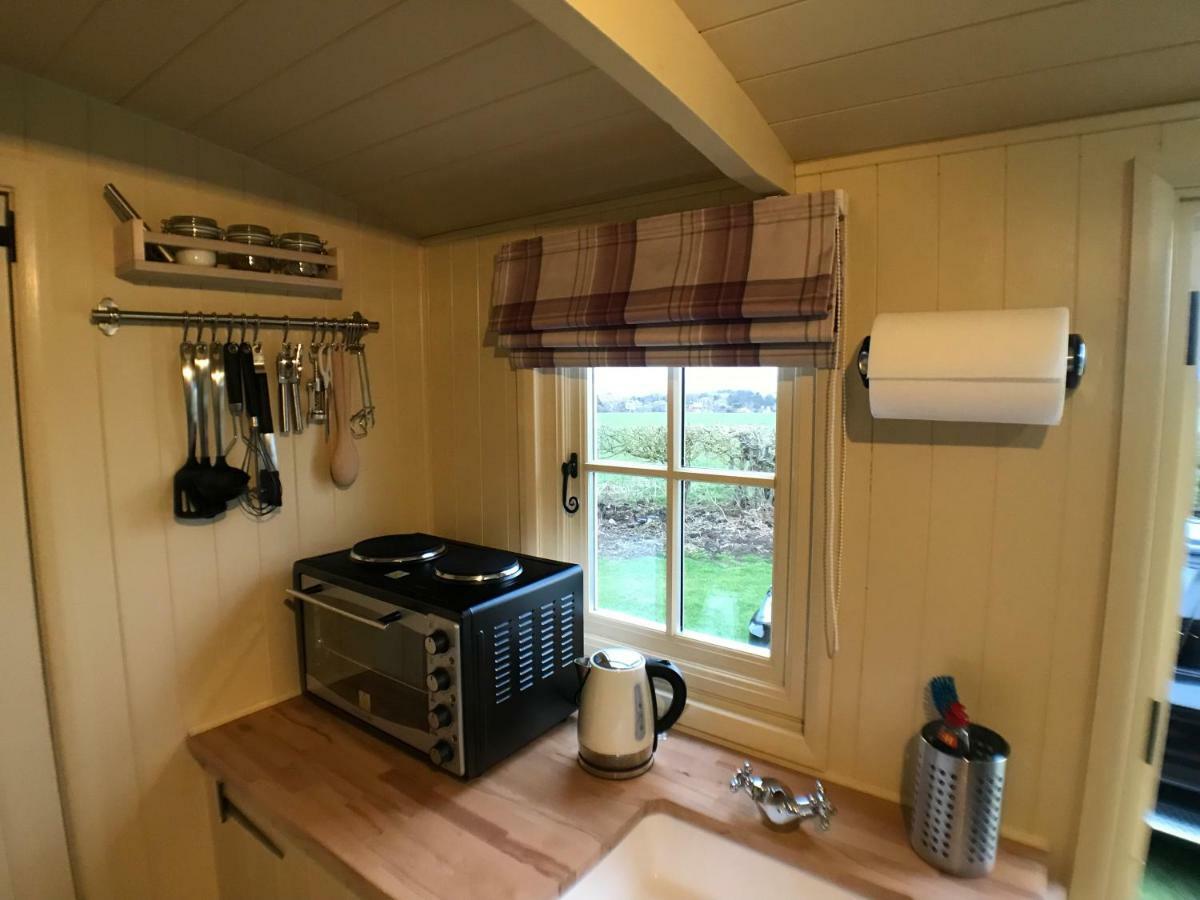 איימאות' The Hawthorn Shepherds Hut מראה חיצוני תמונה